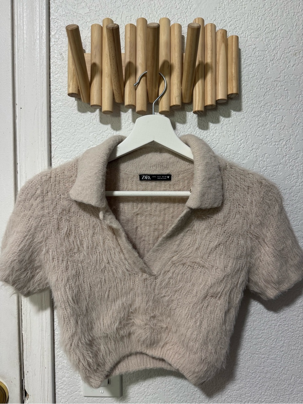 Zara Cream Fuzzy Short-Sleeve Polo Crop Top